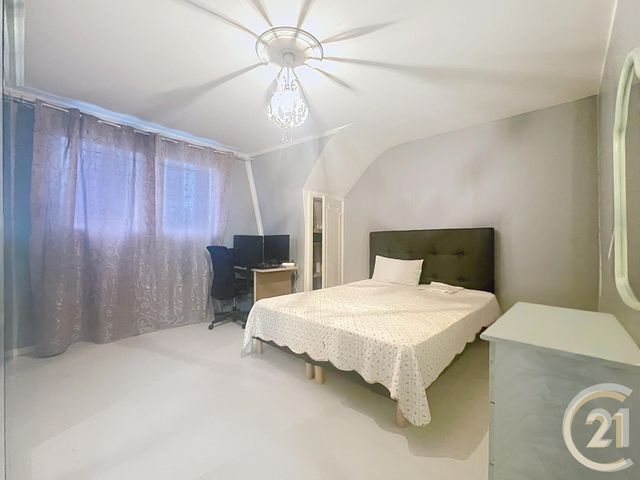 maison à vendre - 6 pièces - 139.29 m2 - BONDY - 93 - ILE-DE-FRANCE - Century 21 Ricard Immobilier