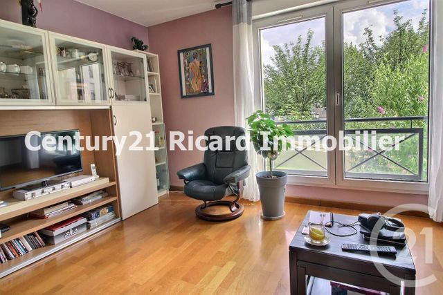 Afficher la photo en grand Appartement F3 à vendre - 3 pièces - 63.0 m2 - BONDY - 93 - ILE-DE-FRANCE - Century 21 Ricard Immobilier