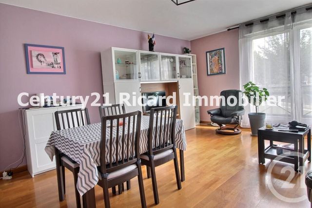 Afficher la photo en grand Appartement F3 à vendre - 3 pièces - 63.0 m2 - BONDY - 93 - ILE-DE-FRANCE - Century 21 Ricard Immobilier