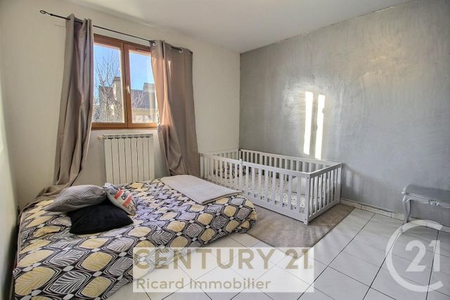 maison à vendre - 6 pièces - 133.19 m2 - BONDY - 93 - ILE-DE-FRANCE - Century 21 Ricard Immobilier