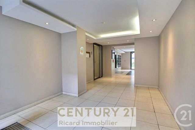 Appartement Duplex à vendre - 4 pièces - 67.44 m2 - NOISY LE SEC - 93 - ILE-DE-FRANCE - Century 21 Ricard Immobilier