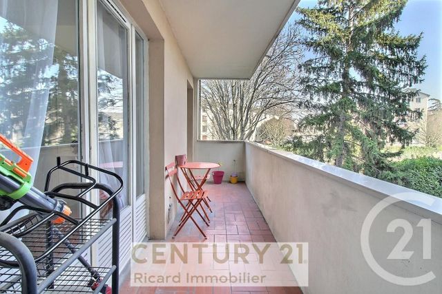 Appartement F3 à vendre - 3 pièces - 70.39 m2 - BONDY - 93 - ILE-DE-FRANCE - Century 21 Ricard Immobilier