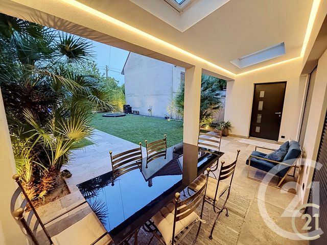 maison à vendre - 6 pièces - 114.57 m2 - BONDY - 93 - ILE-DE-FRANCE - Century 21 Ricard Immobilier