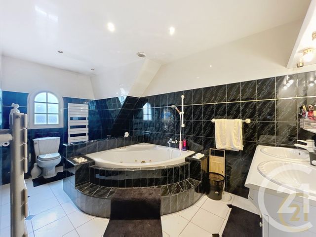 maison à vendre - 5 pièces - 160.59 m2 - NOISY LE SEC - 93 - ILE-DE-FRANCE - Century 21 Ricard Immobilier