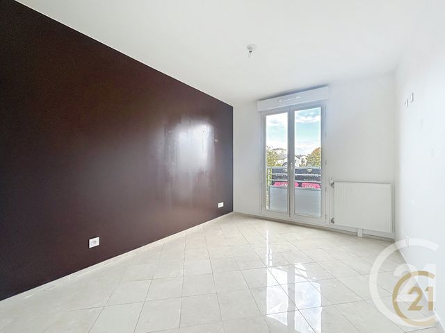 Appartement F3 à vendre - 3 pièces - 63.43 m2 - BONDY - 93 - ILE-DE-FRANCE - Century 21 Ricard Immobilier