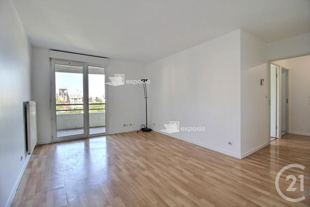 Appartement F3 à vendre - 3 pièces - 54.18 m2 - BONDY - 93 - ILE-DE-FRANCE - Century 21 Ricard Immobilier