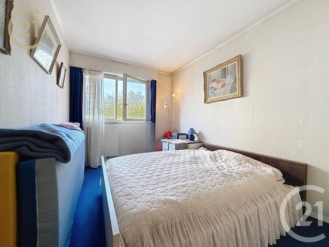 Appartement F4 à vendre - 4 pièces - 75.24 m2 - BONDY - 93 - ILE-DE-FRANCE - Century 21 Ricard Immobilier