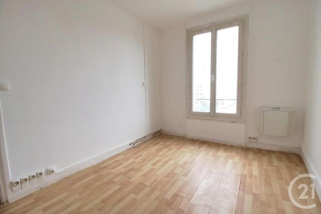 Studio à vendre - 1 pièce - 18.0 m2 - BONDY - 93 - ILE-DE-FRANCE - Century 21 Ricard Immobilier