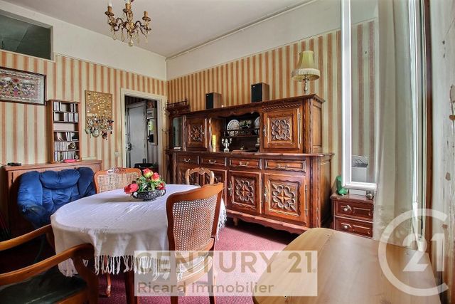 Appartement F2 à vendre - 2 pièces - 40.89 m2 - BONDY - 93 - ILE-DE-FRANCE - Century 21 Ricard Immobilier