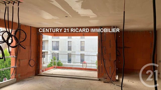 Afficher la photo en grand Appartement F4 à vendre - 4 pièces - 80.68 m2 - BONDY - 93 - ILE-DE-FRANCE - Century 21 Ricard Immobilier