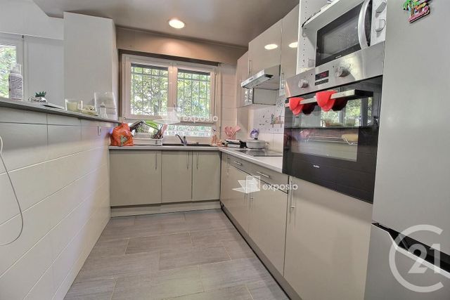 Afficher la photo en grand Appartement F3 à vendre - 3 pièces - 55.0 m2 - NOISY LE SEC - 93 - ILE-DE-FRANCE - Century 21 Ricard Immobilier