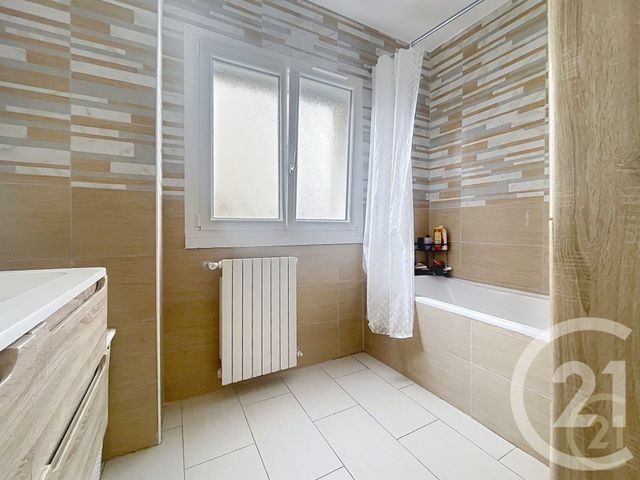 maison à vendre - 6 pièces - 160.0 m2 - BONDY - 93 - ILE-DE-FRANCE - Century 21 Ricard Immobilier