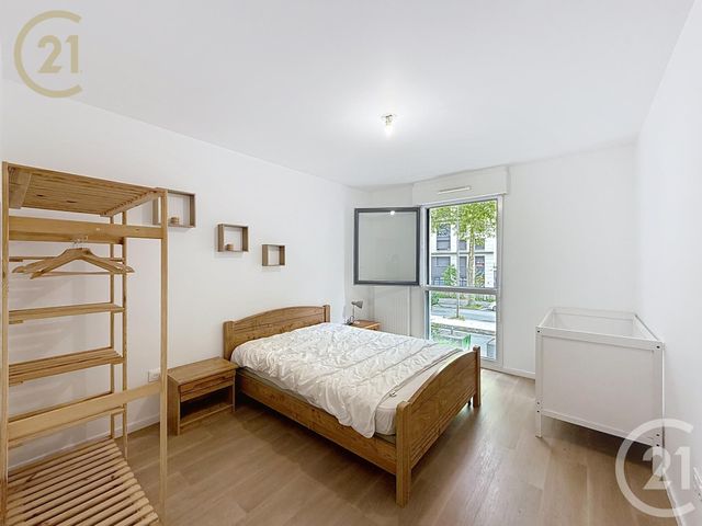 Afficher la photo en grand Appartement F3 à vendre - 3 pièces - 55.0 m2 - NOISY LE SEC - 93 - ILE-DE-FRANCE - Century 21 Ricard Immobilier