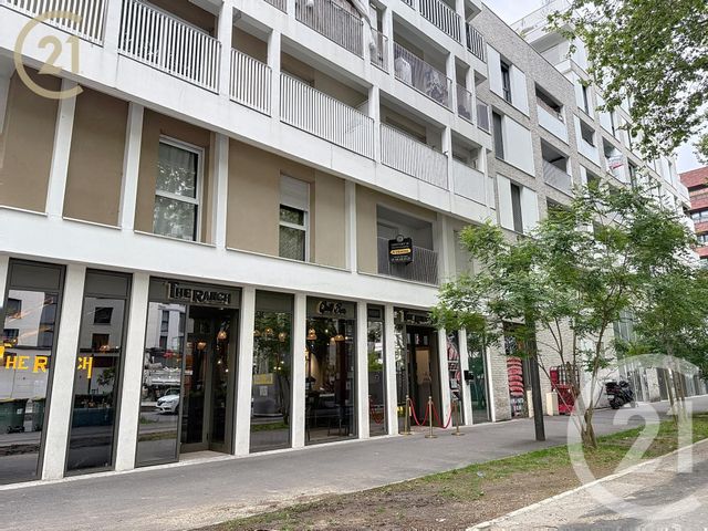 Afficher la photo en grand Appartement F3 à vendre - 3 pièces - 55.0 m2 - NOISY LE SEC - 93 - ILE-DE-FRANCE - Century 21 Ricard Immobilier