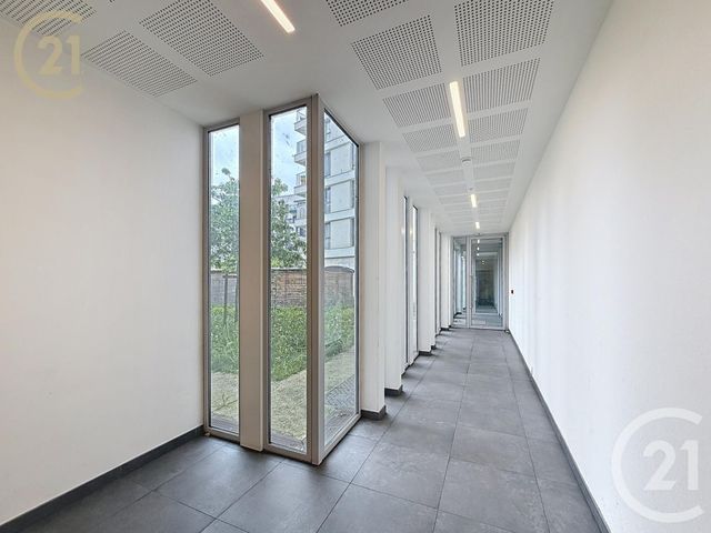 Afficher la photo en grand Appartement F3 à vendre - 3 pièces - 55.0 m2 - NOISY LE SEC - 93 - ILE-DE-FRANCE - Century 21 Ricard Immobilier