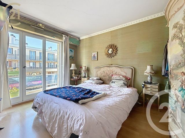 Appartement F4 à vendre - 4 pièces - 84.79 m2 - BONDY - 93 - ILE-DE-FRANCE - Century 21 Ricard Immobilier