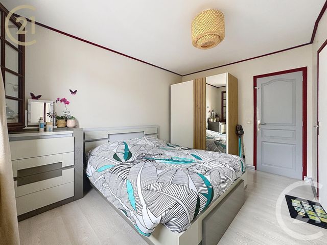 maison à vendre - 7 pièces - 184.0 m2 - BONDY - 93 - ILE-DE-FRANCE - Century 21 Ricard Immobilier