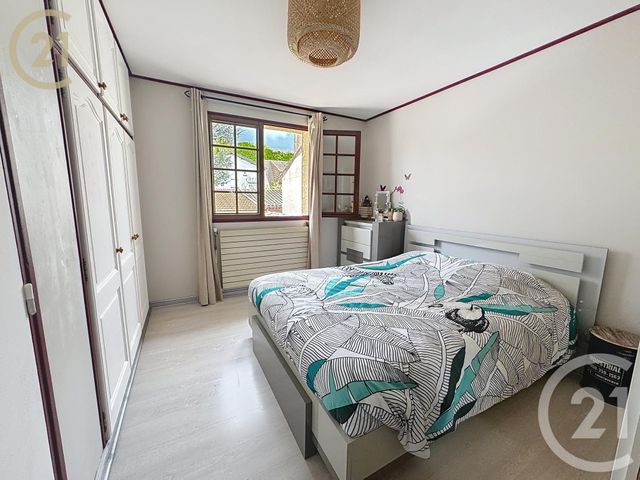 maison à vendre - 7 pièces - 184.0 m2 - BONDY - 93 - ILE-DE-FRANCE - Century 21 Ricard Immobilier