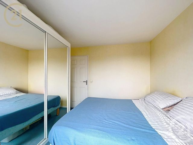 Afficher la photo en grand Appartement F4 à vendre - 4 pièces - 89.0 m2 - BONDY - 93 - ILE-DE-FRANCE - Century 21 Ricard Immobilier