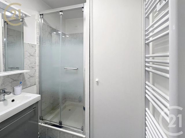 Afficher la photo en grand Appartement F4 à vendre - 4 pièces - 89.0 m2 - BONDY - 93 - ILE-DE-FRANCE - Century 21 Ricard Immobilier