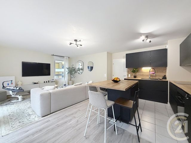 Afficher la photo en grand Appartement F5 à vendre - 5 pièces - 97.54 m2 - BONDY - 93 - ILE-DE-FRANCE - Century 21 Ricard Immobilier