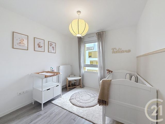 Afficher la photo en grand Appartement F5 à vendre - 5 pièces - 97.54 m2 - BONDY - 93 - ILE-DE-FRANCE - Century 21 Ricard Immobilier