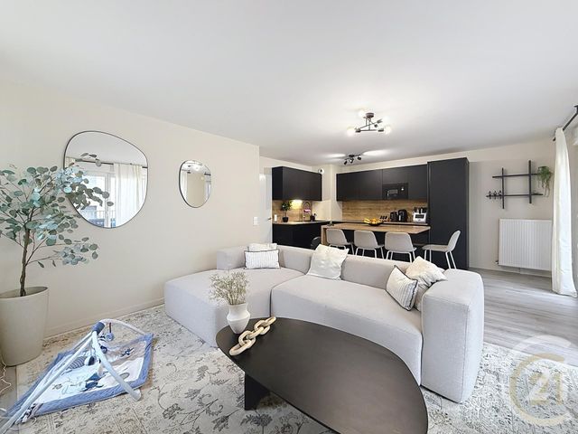 Appartement F5 à vendre - 5 pièces - 97.54 m2 - BONDY - 93 - ILE-DE-FRANCE - Century 21 Ricard Immobilier