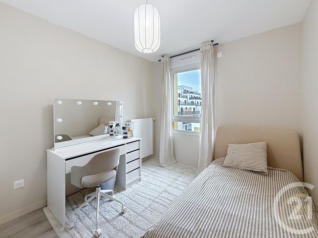 Afficher la photo en grand Appartement F5 à vendre - 5 pièces - 97.54 m2 - BONDY - 93 - ILE-DE-FRANCE - Century 21 Ricard Immobilier