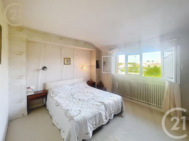 Afficher la photo en grand maison à vendre - 6 pièces - 123.0 m2 - BONDY - 93 - ILE-DE-FRANCE - Century 21 Ricard Immobilier