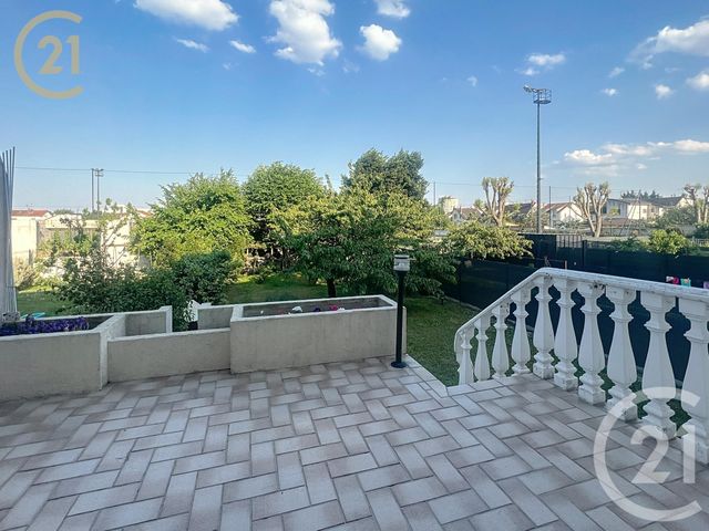 Afficher la photo en grand maison à vendre - 6 pièces - 123.0 m2 - BONDY - 93 - ILE-DE-FRANCE - Century 21 Ricard Immobilier