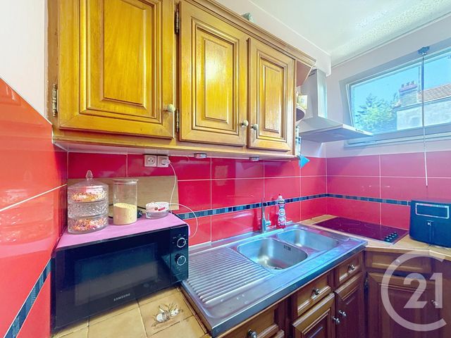 Appartement F2 à vendre - 2 pièces - 41.04 m2 - BONDY - 93 - ILE-DE-FRANCE - Century 21 Ricard Immobilier