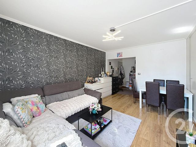 Appartement F2 à vendre - 2 pièces - 41.04 m2 - BONDY - 93 - ILE-DE-FRANCE - Century 21 Ricard Immobilier