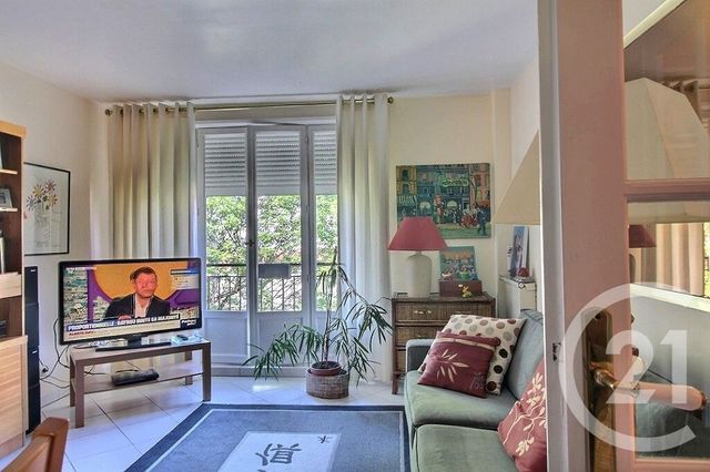 Appartement à vendre - 4 pièces - 75.01 m2 - ROSNY SOUS BOIS - 93 - ILE-DE-FRANCE - Century 21 Ricard Immobilier