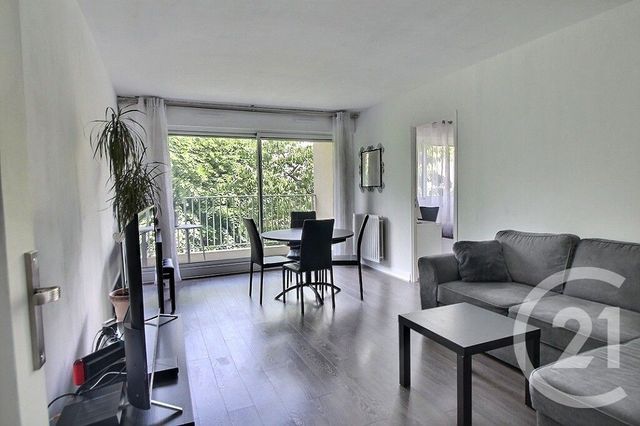 Appartement F4 à vendre - 4 pièces - 82.83 m2 - ROSNY SOUS BOIS - 93 - ILE-DE-FRANCE - Century 21 Ricard Immobilier