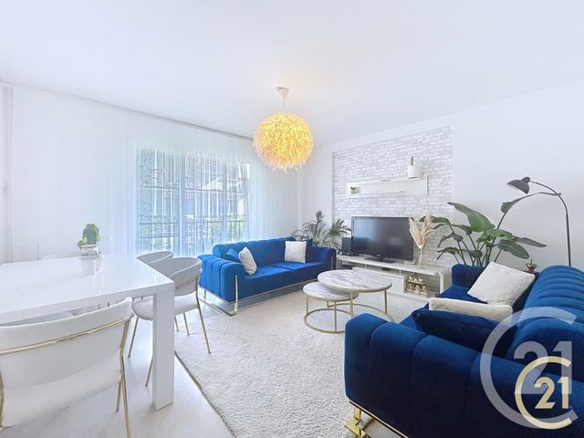 Appartement F3 à vendre - 3 pièces - 61.25 m2 - BONDY - 93 - ILE-DE-FRANCE - Century 21 Ricard Immobilier