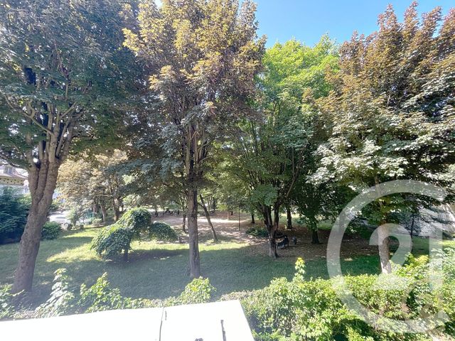 Afficher la photo en grand Appartement F3 à vendre - 3 pièces - 75.0 m2 - NOISY LE SEC - 93 - ILE-DE-FRANCE - Century 21 Ricard Immobilier