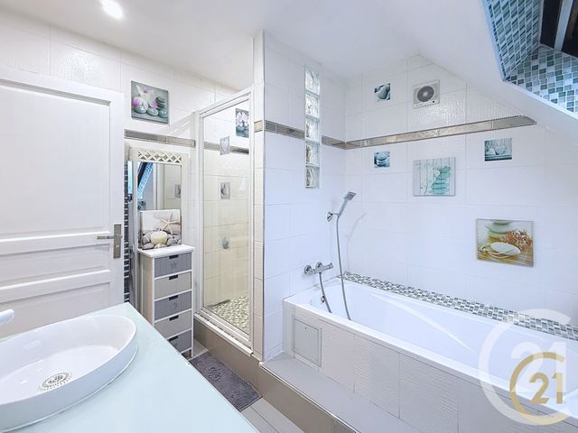 maison à vendre - 5 pièces - 120.0 m2 - BONDY - 93 - ILE-DE-FRANCE - Century 21 Ricard Immobilier