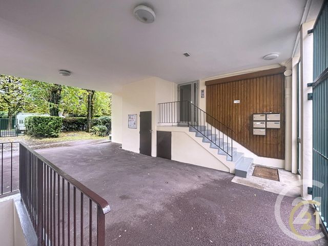 Appartement F2 à vendre - 2 pièces - 45.75 m2 - BONDY - 93 - ILE-DE-FRANCE - Century 21 Ricard Immobilier