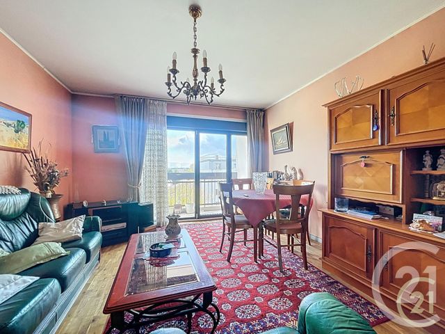 Appartement F3 à vendre - 3 pièces - 62.4 m2 - BONDY - 93 - ILE-DE-FRANCE - Century 21 Ricard Immobilier