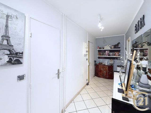 Appartement F4 à vendre - 4 pièces - 85.03 m2 - BONDY - 93 - ILE-DE-FRANCE - Century 21 Ricard Immobilier