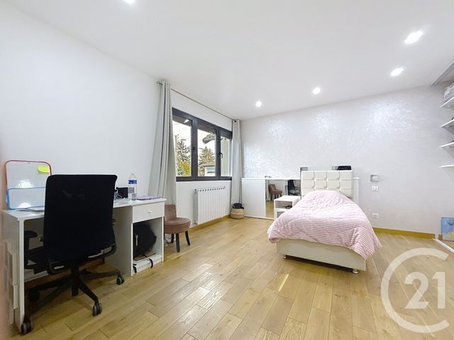 maison à vendre - 7 pièces - 194.6 m2 - LIVRY GARGAN - 93 - ILE-DE-FRANCE - Century 21 Ricard Immobilier