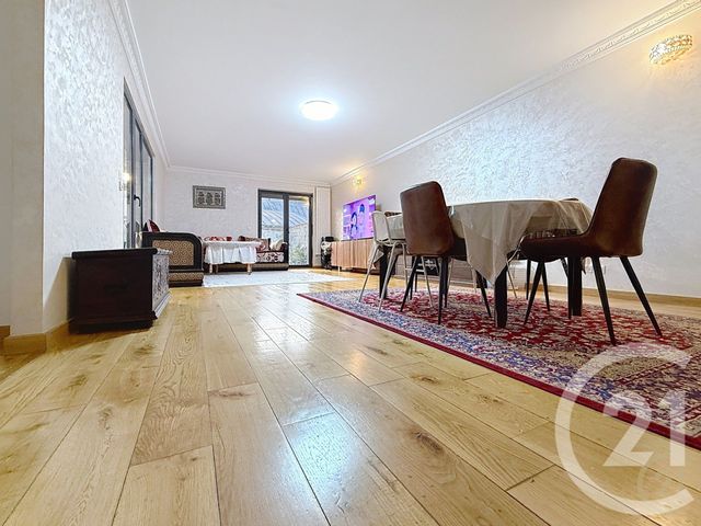 maison à vendre - 7 pièces - 194.6 m2 - LIVRY GARGAN - 93 - ILE-DE-FRANCE - Century 21 Ricard Immobilier