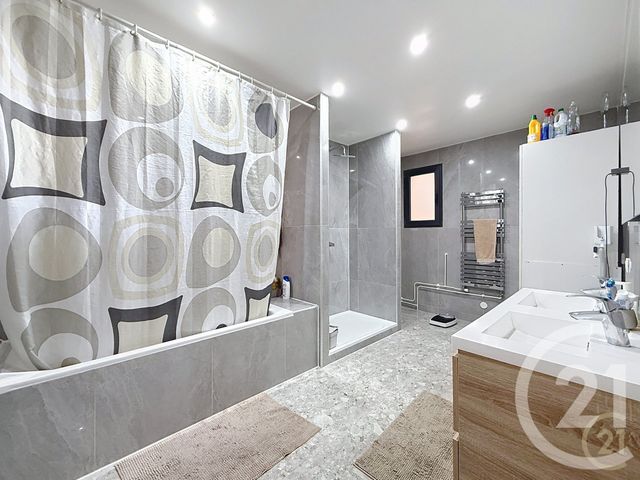maison à vendre - 7 pièces - 194.6 m2 - LIVRY GARGAN - 93 - ILE-DE-FRANCE - Century 21 Ricard Immobilier