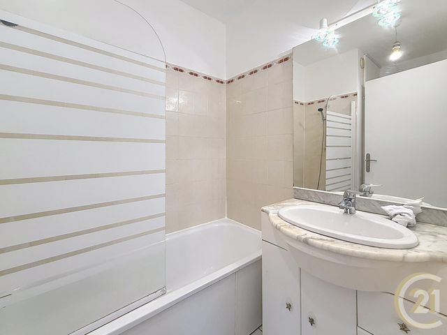 Appartement F1 à vendre - 1 pièce - 33.46 m2 - LIVRY GARGAN - 93 - ILE-DE-FRANCE - Century 21 Ricard Immobilier