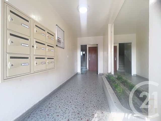 Appartement F2 à vendre - 2 pièces - 37.0 m2 - NOISY LE SEC - 93 - ILE-DE-FRANCE - Century 21 Ricard Immobilier