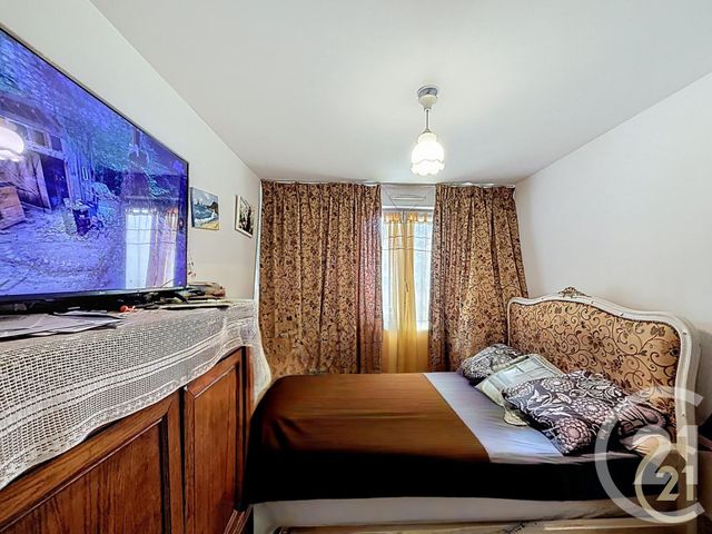 Appartement F4 à vendre - 4 pièces - 83.0 m2 - BONDY - 93 - ILE-DE-FRANCE - Century 21 Ricard Immobilier