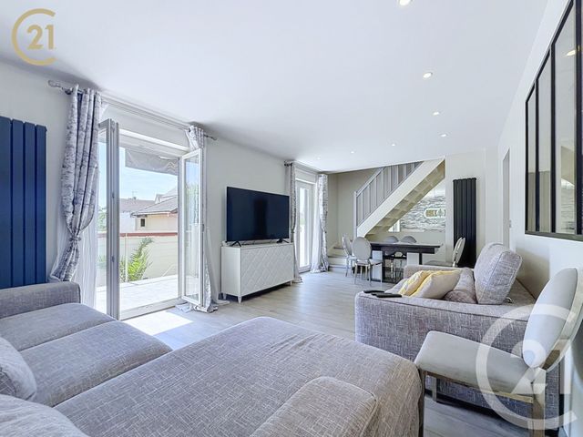 maison à vendre - 4 pièces - 107.84 m2 - BONDY - 93 - ILE-DE-FRANCE - Century 21 Ricard Immobilier