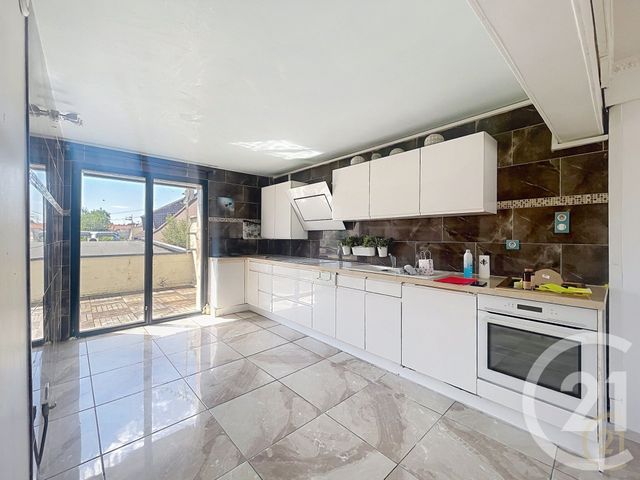 Appartement F3 à vendre - 3 pièces - 65.18 m2 - BONDY - 93 - ILE-DE-FRANCE - Century 21 Ricard Immobilier