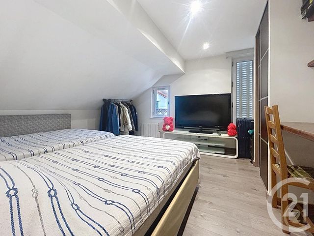 maison à vendre - 5 pièces - 106.69 m2 - BONDY - 93 - ILE-DE-FRANCE - Century 21 Ricard Immobilier