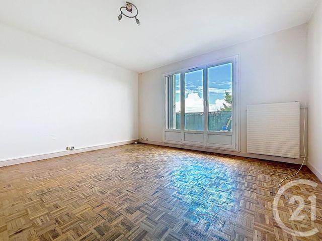 Appartement F2 à vendre - 2 pièces - 46.21 m2 - BONDY - 93 - ILE-DE-FRANCE - Century 21 Ricard Immobilier